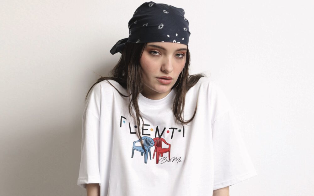 Glenti White T-shirt - BeeMe