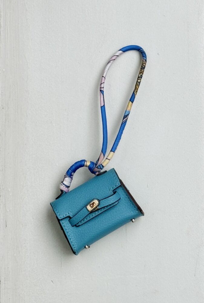 The Baby Blue AirPod Case - Cabanni